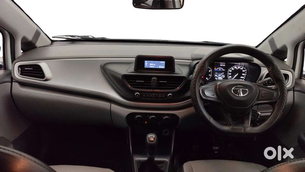 Tata Altroz 1.2 Xm, 2021, Petrol
