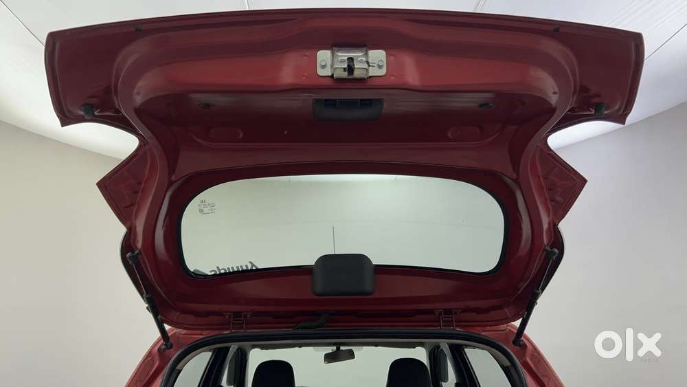 Renault Kwid 2019-ongoing 1.0 Rxt Amt (o), 2017, Petrol