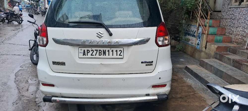 2016 Maruti Suzuki Ertiga Zdi( Doctor Car)2017 Registastion  Car