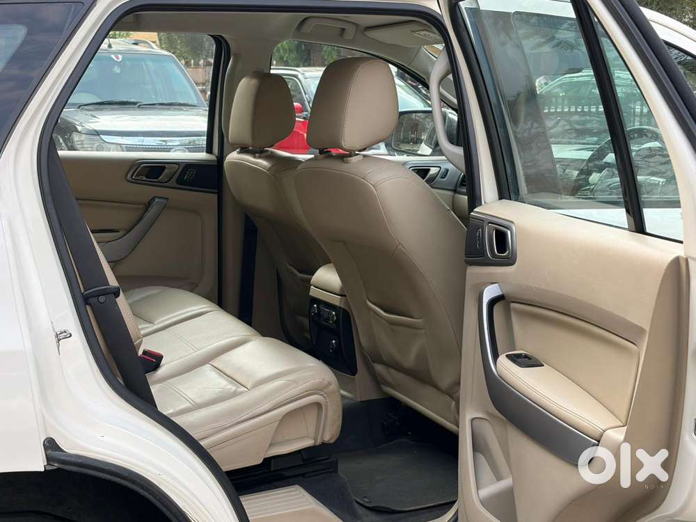 Ford Endeavour 2.2 Trend At 4x2, 2016, Diesel
