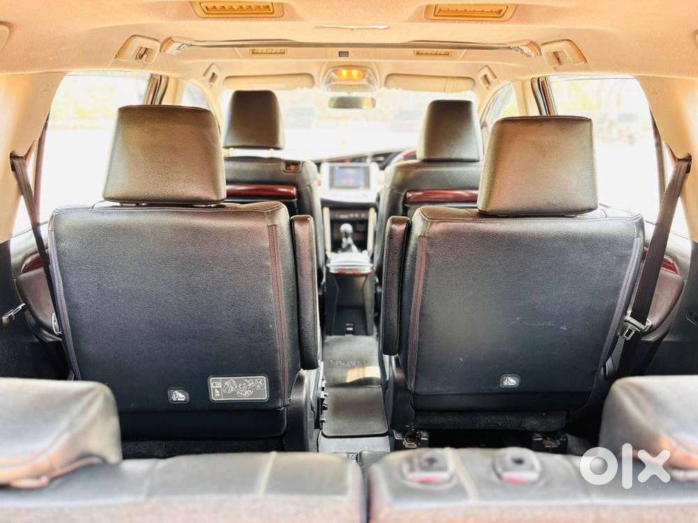 Toyota Innova Crysta