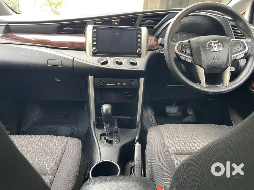 Toyota Innova Crysta [2020-ongoing] 2.4 Gx At 8 Str, 2022, Diesel