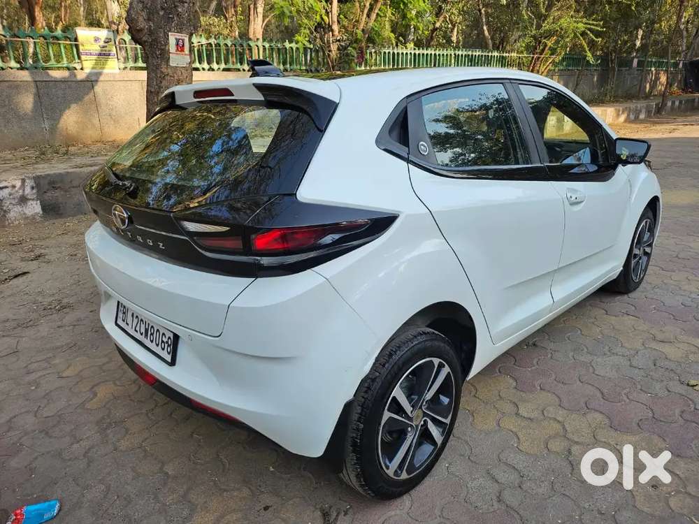 Tata Altroz Xza+( S ) Automatic Sunroof 2023