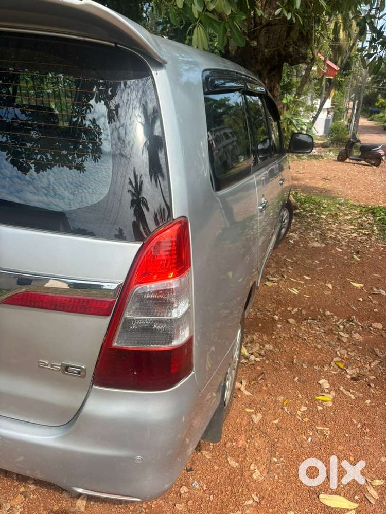 Toyota Innova 2011 Diesel Well Maintained