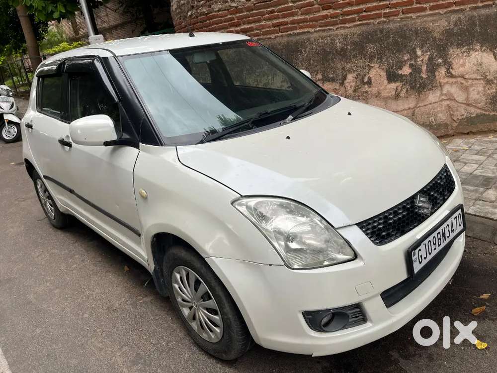 Maruti Suzuki Swift 2010 Vxi Petrol Manual