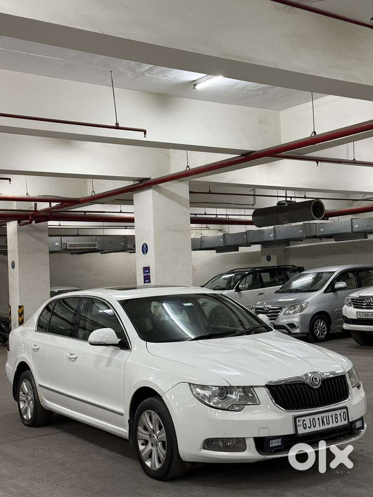 Skoda Superb Sportline 2.0 Tdi At, 2011, Diesel
