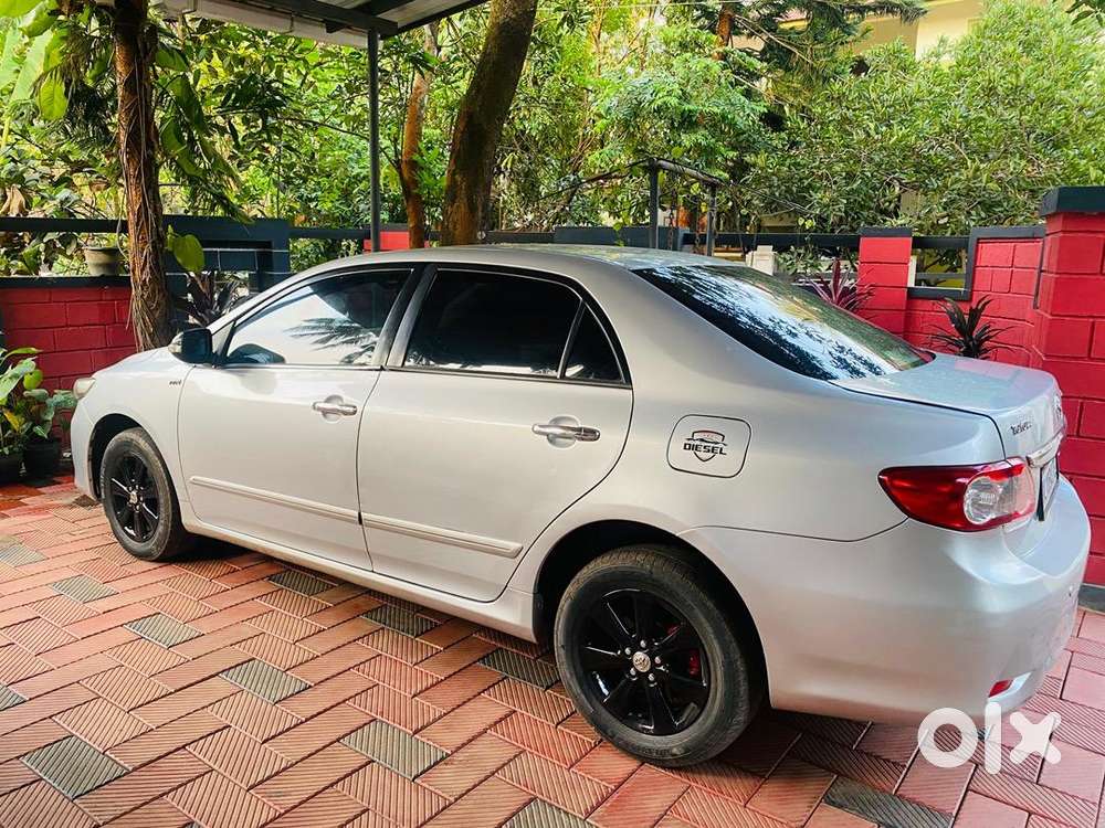 Toyota Corolla Altis 2012 Diesel Well Maintained