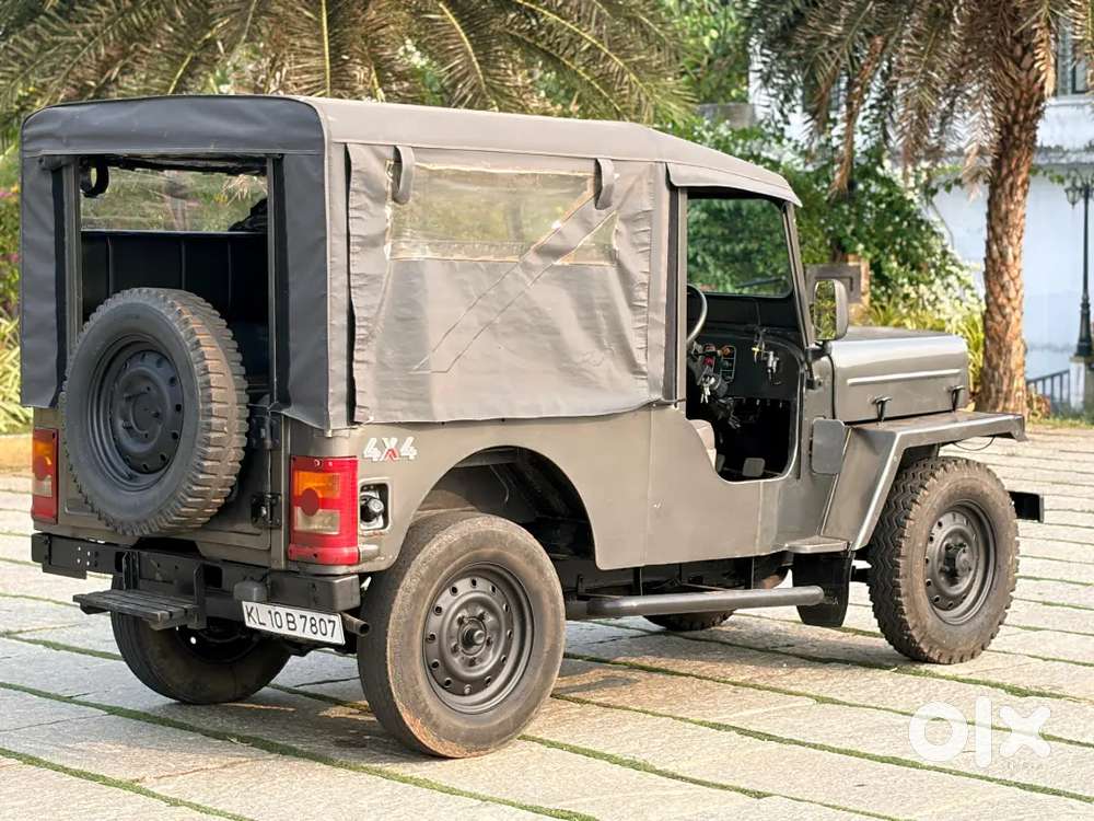 Mahindra Jeep 1994