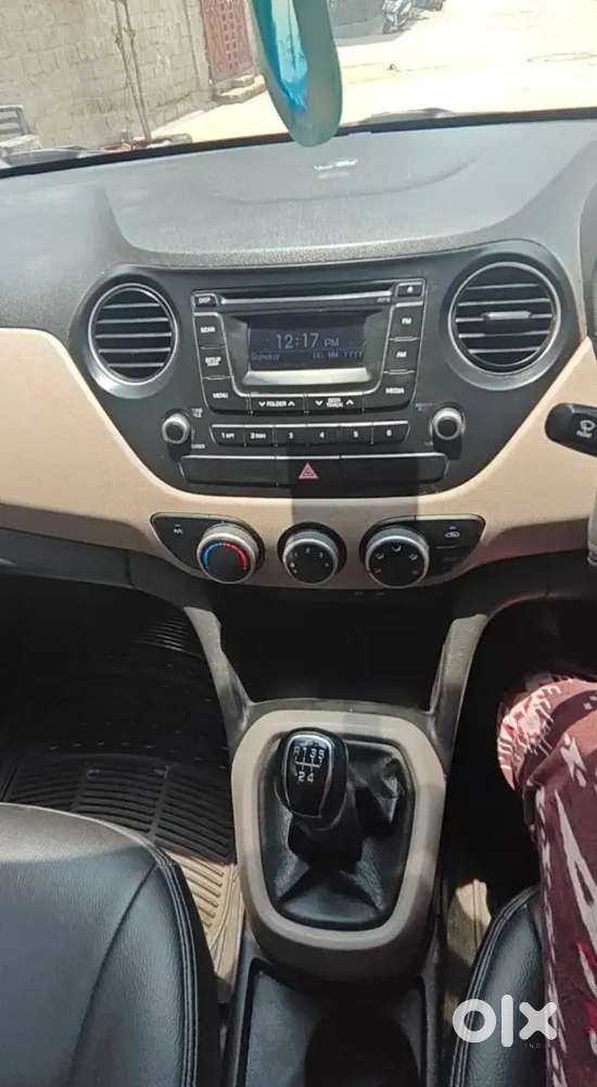Hyundai I10 Sportz 2013 Petrol