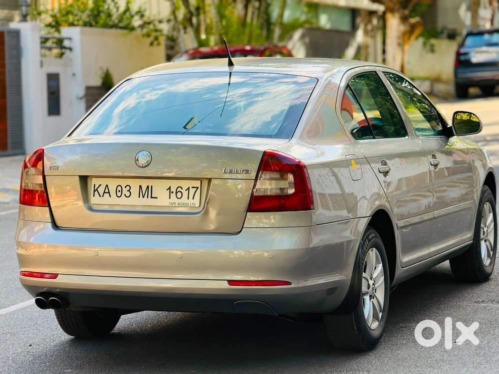 Skoda Laura 1.8 Tsi Ambiente, 2009, Petrol