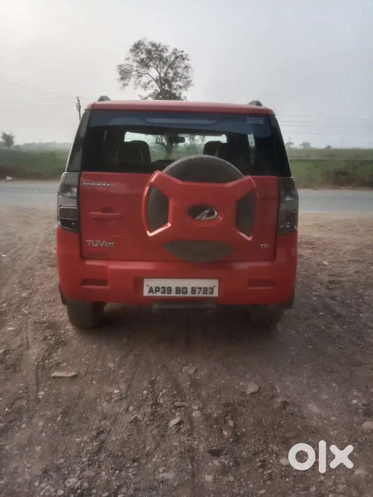 Mahindra Tuv 300 2019 Diesel 224000 Km Driven