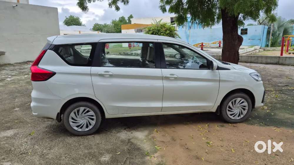 Maruti Suzuki Ertiga Vxi 2023 Model