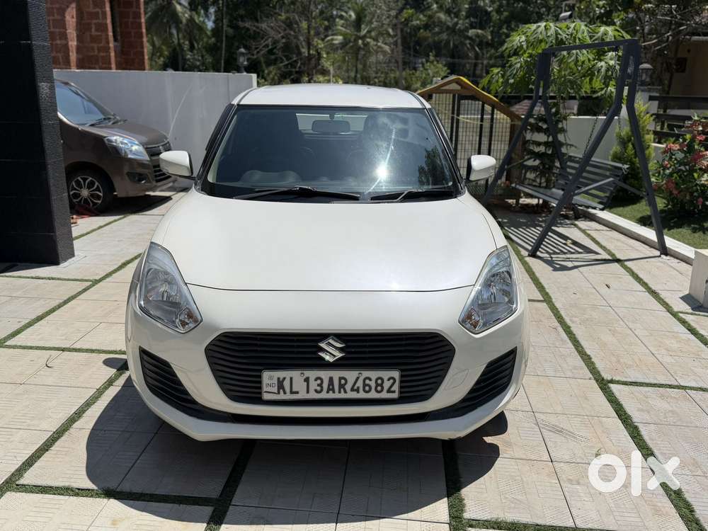 Maruti Suzuki Swift Vxi + Manual, 2020, Petrol