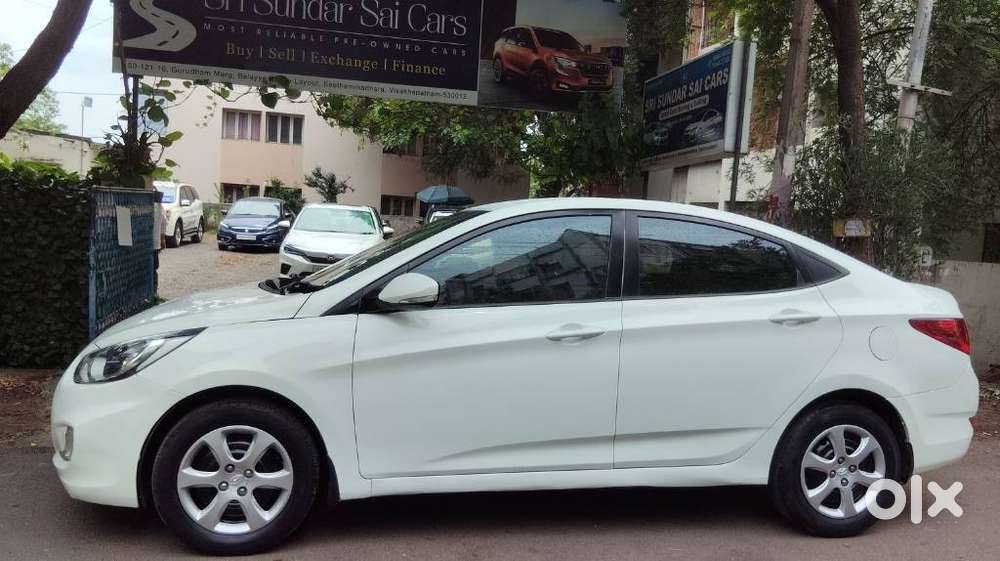 Hyundai Verna Fluidic 1.6 Vtvt Sx, 2012, Petrol