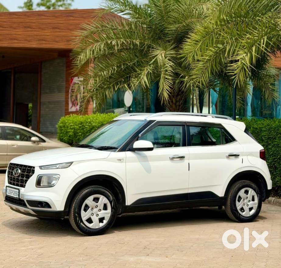 Hyundai Venue, 2021, Petrol