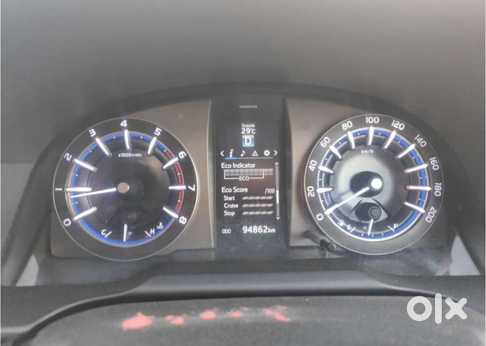Toyota Innova 2021 90000 Km Driven