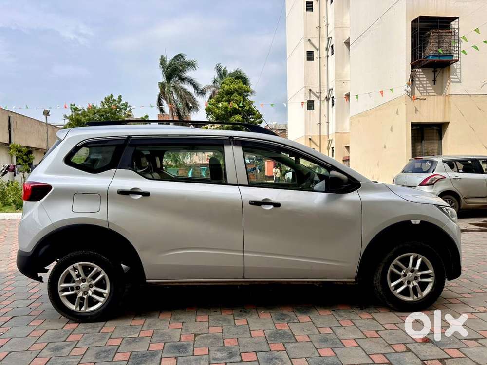 Renault Triber Rxl, 2021, Petrol