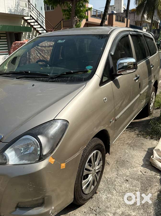 Toyota Innova 2.5 2010