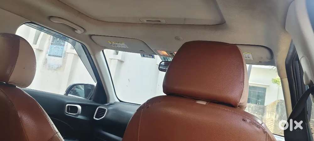 Hyundai Venue 2022 Petrol 97158 Km Driven