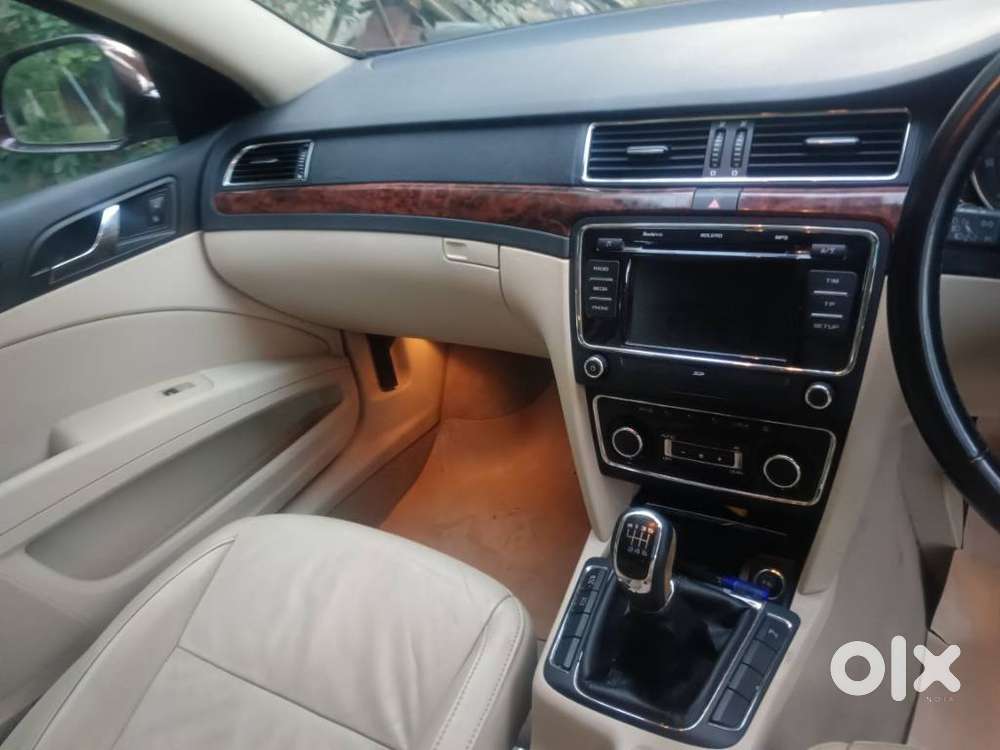 Skoda Superb Corporate 1.8 Tsi Mt, 2011, Petrol