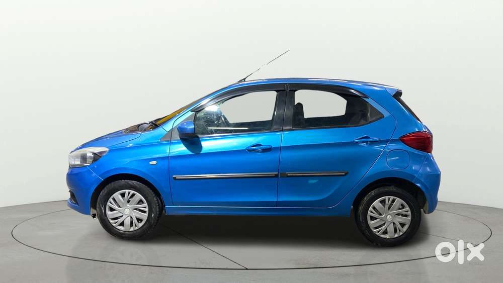 Tata Tiago 1.2 Revotron Xt, 2016, Petrol