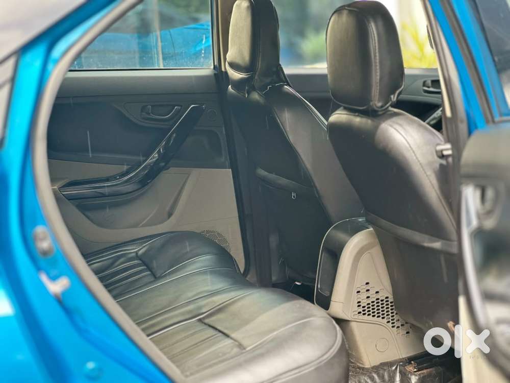 Tata Nexon 1.2 Revotron Xma Amt (s), 2018, Diesel