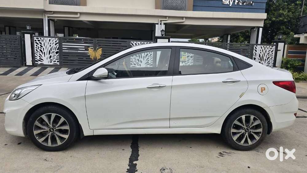Hyundai Fluidic Verna 1.6 Vtvt Sx, 2014, Petrol