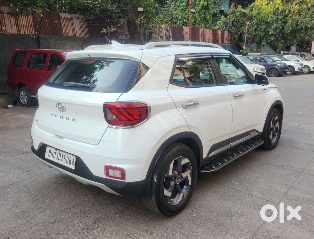 Hyundai Venue Sx (o) Mt 1.5 Diesel, 2022, Diesel
