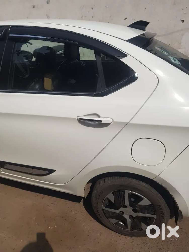 Tata Tigor 2025 Cng Amt Top Model & Hybrids 21000 Km Driven