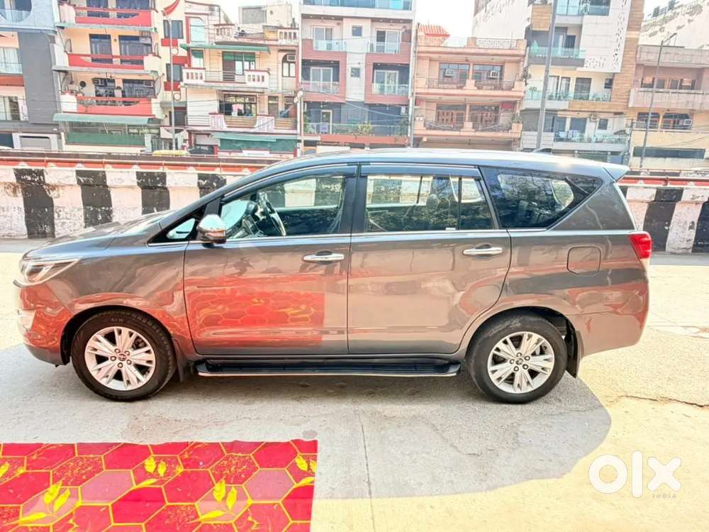 Toyota Innova Crysta 2.4 Z2018 Diesel 116000 Km Driven