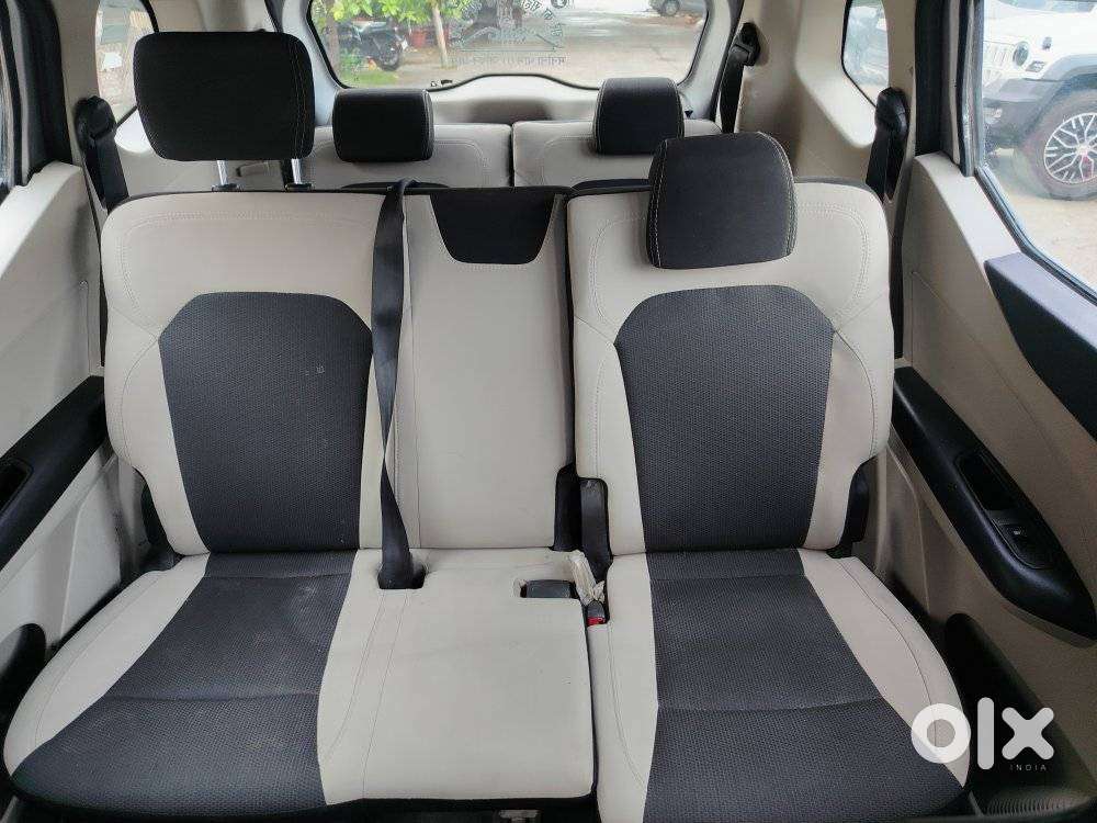 Renault Triber Rxt, 2023, Petrol