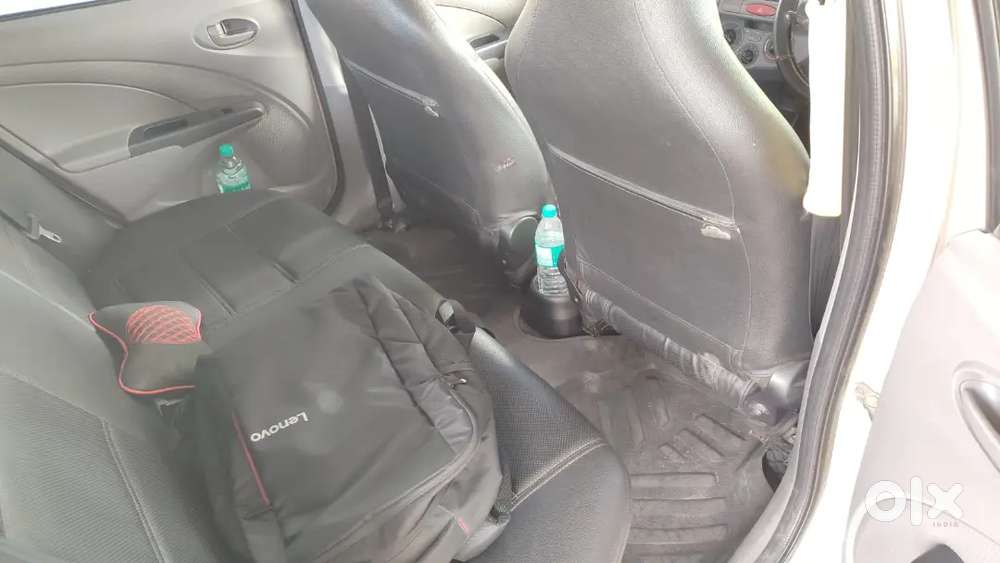 Toyota Etios G, Petrol, Price Rs 3,50,000