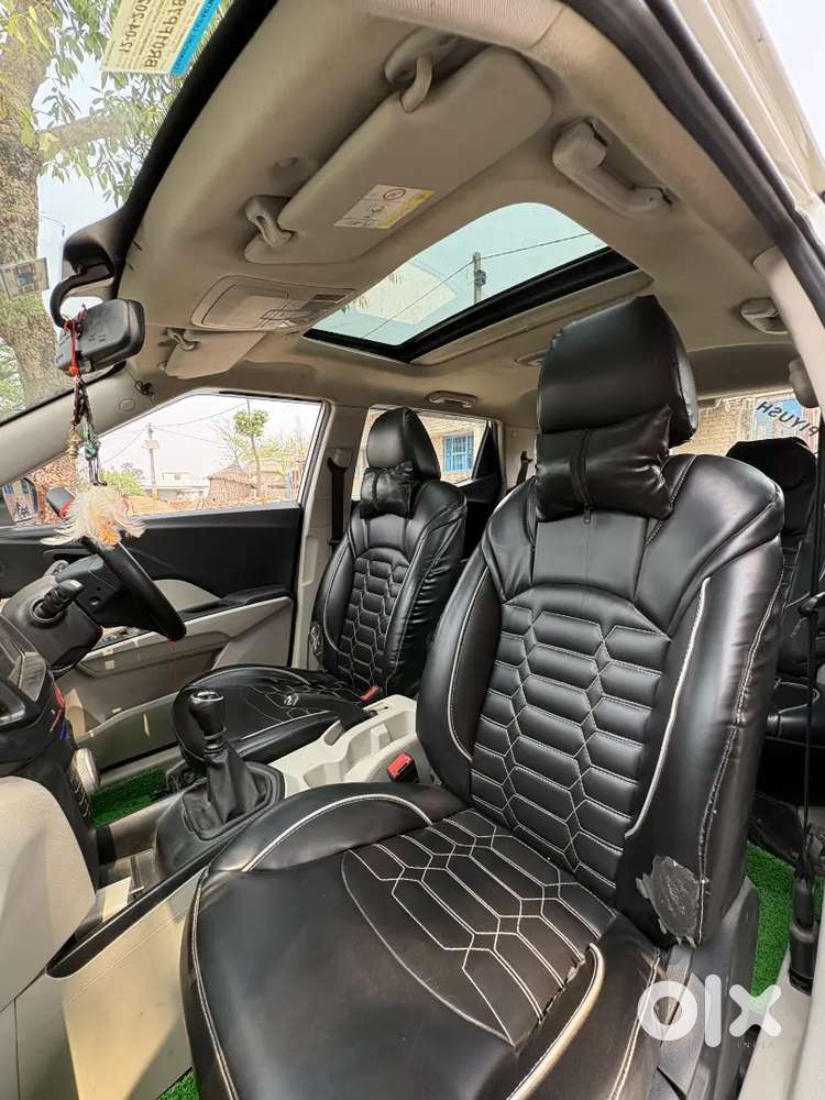 Mahindra Xuv300 2022 Diesel Well Maintained