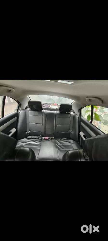 Maruti Suzuki Dzire 1.2 Vxi 2012