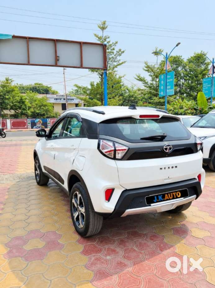 Tata Nexon 1.2 Revotron Xz Plus, 2021, Petrol