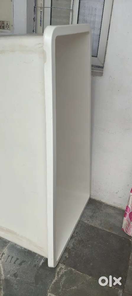Rectangular Plastic/FRP Tub)