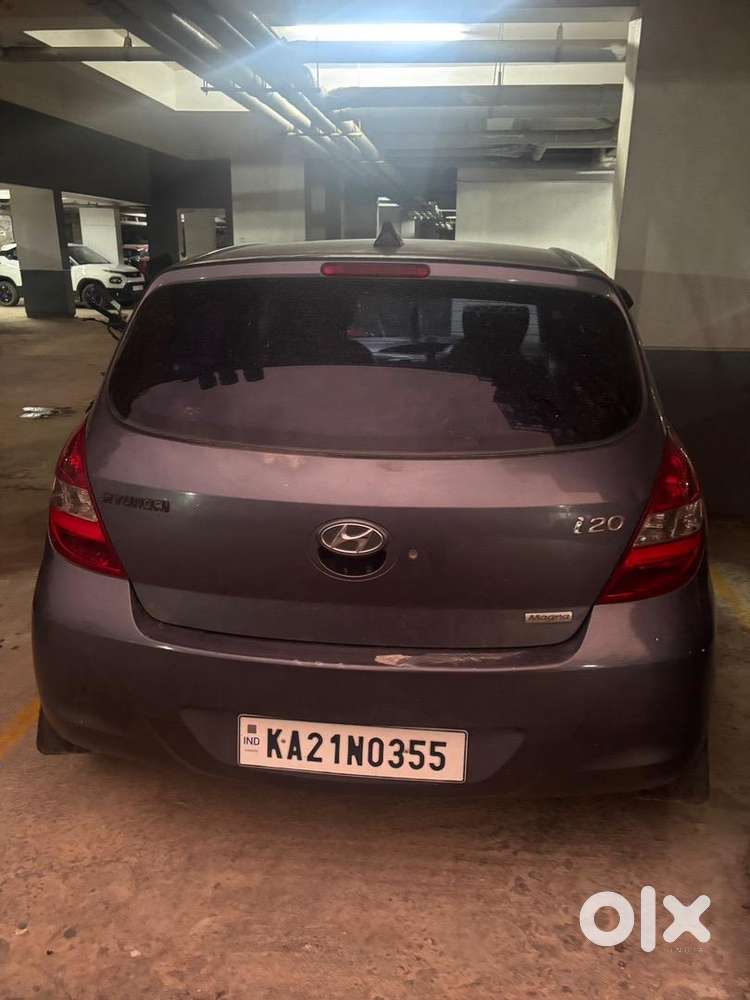 Hyundai Car Manual 2011
