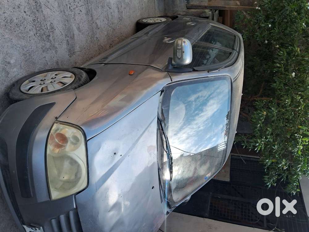 कार सेल करना है