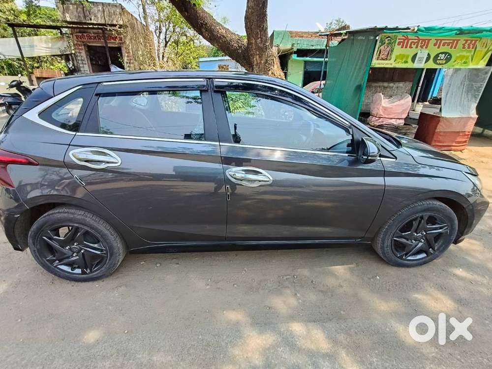 Hyundai I20 Sportz 2022  Well Maintained  Low Km Driven Urgent Sale