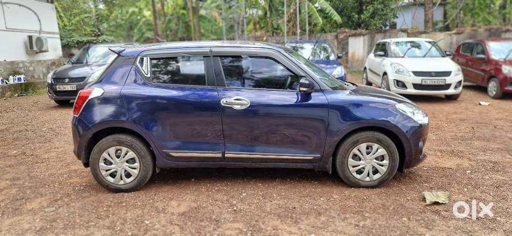 Maruti Suzuki Swift Vxi + Manual, 2018, Petrol