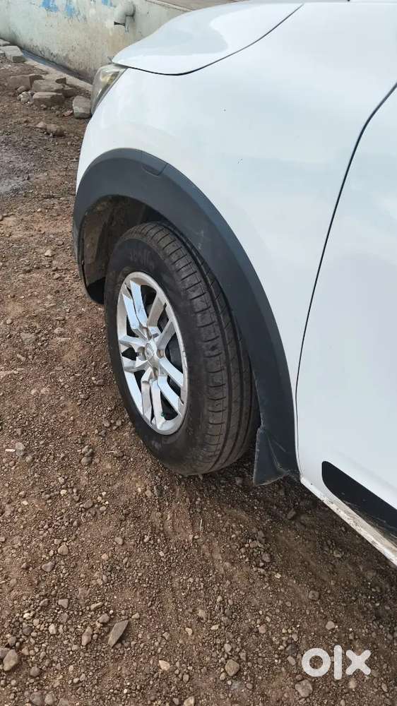 Renault Triber 2023 Petrol Well Maintained