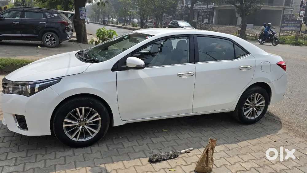 Toyota Corolla Altis 2014