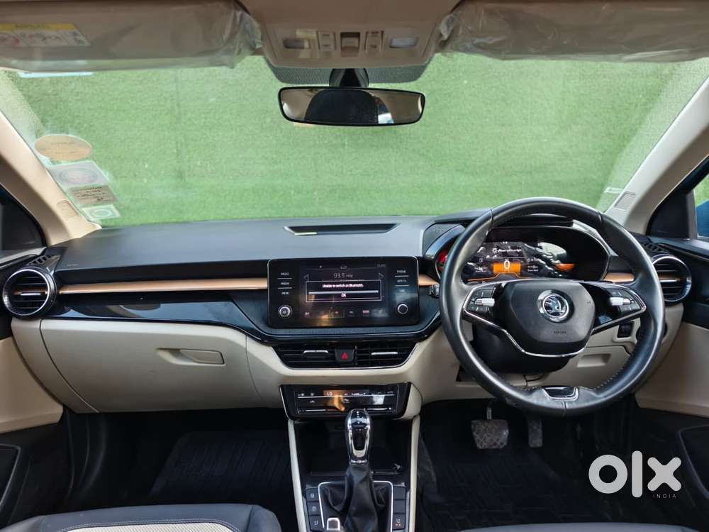 Skoda Slavia, 2023, Petrol