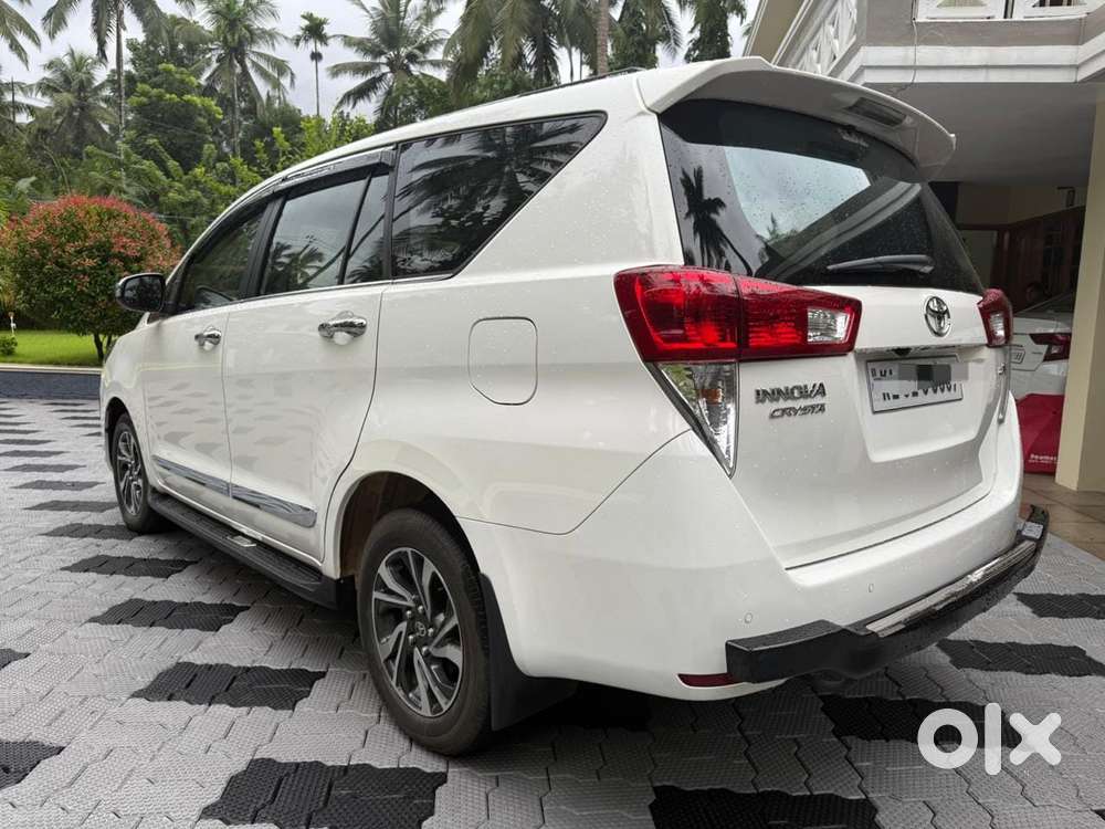 Toyota Innova Crysta 2.4 Gx Limited Edition 7 Str, 2022, Diesel