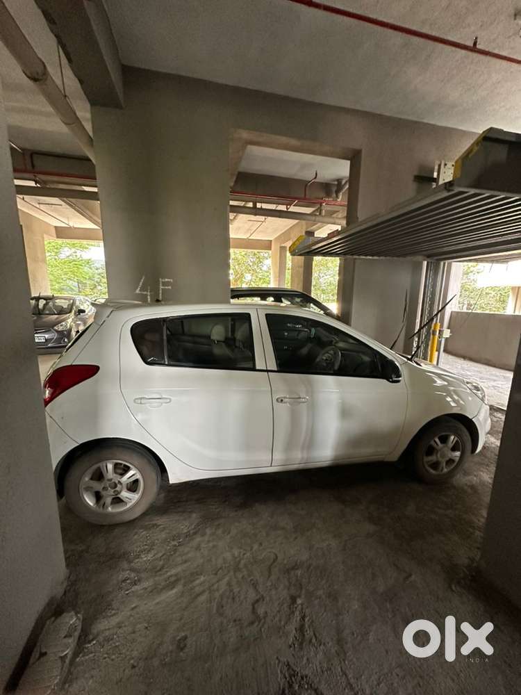 2010 Hyundai I20 Sportz Manual | 2nd Owner | Pune