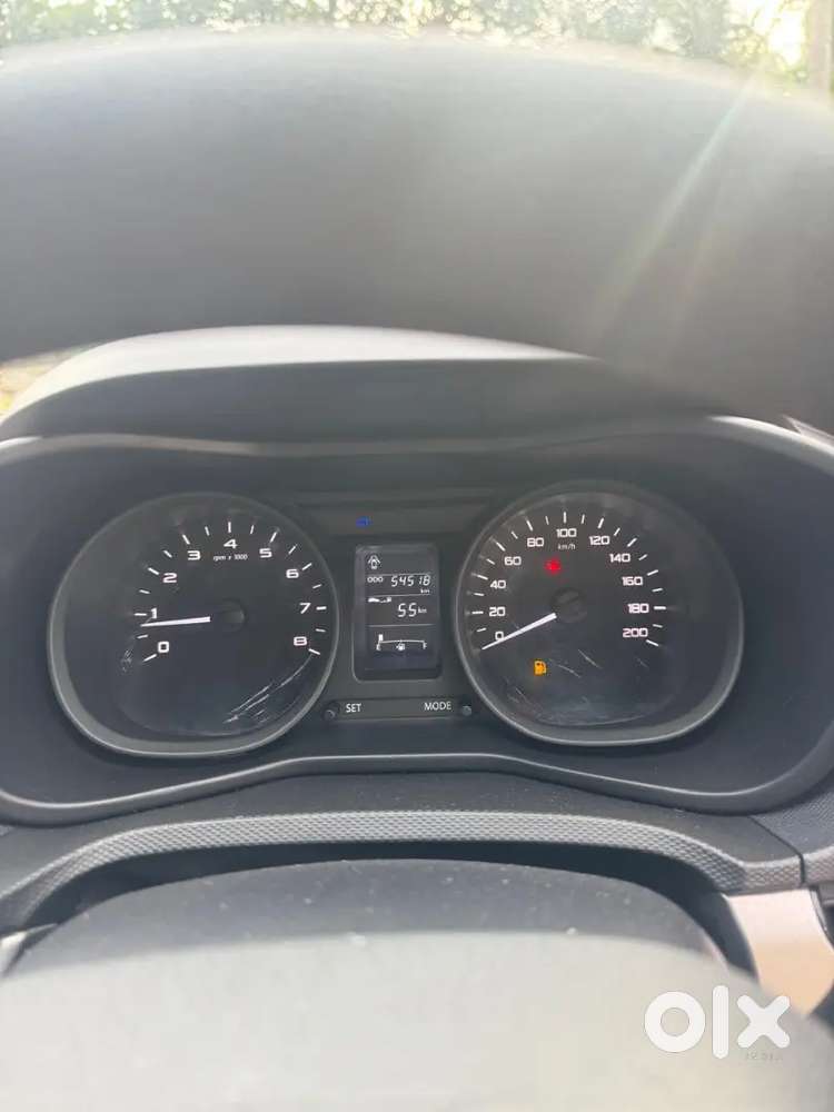 Tata Nexon Petrol Manual 2019 Car. Good Condition. New Battery.