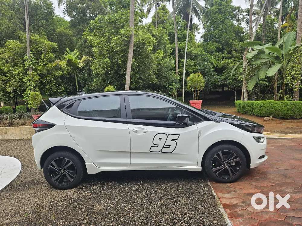 Tata Altroz Racer I Turbo Plus  ,sunroof,wireless Charger, Jbl System