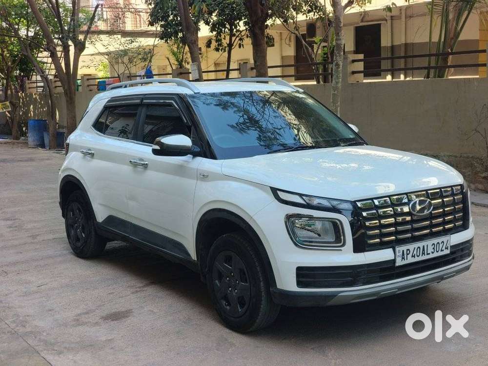Hyundai Venue S 1.2 Petrol, 2023, Petrol