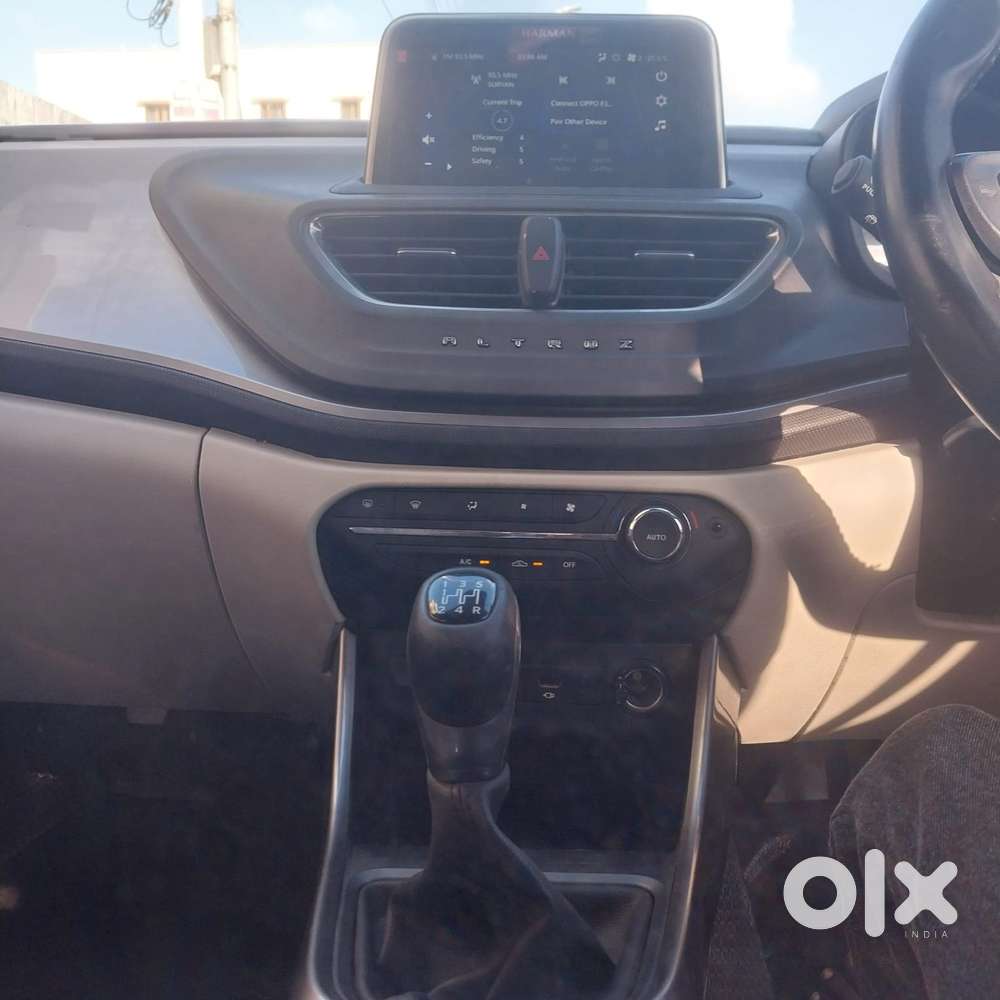 Tata Altroz 1.2 Xt, 2022, Petrol