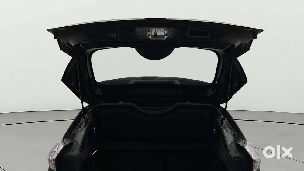 Tata Nexon 1.5 Revotorq Xz Plus (l) Dark Edition, 2021, Petrol